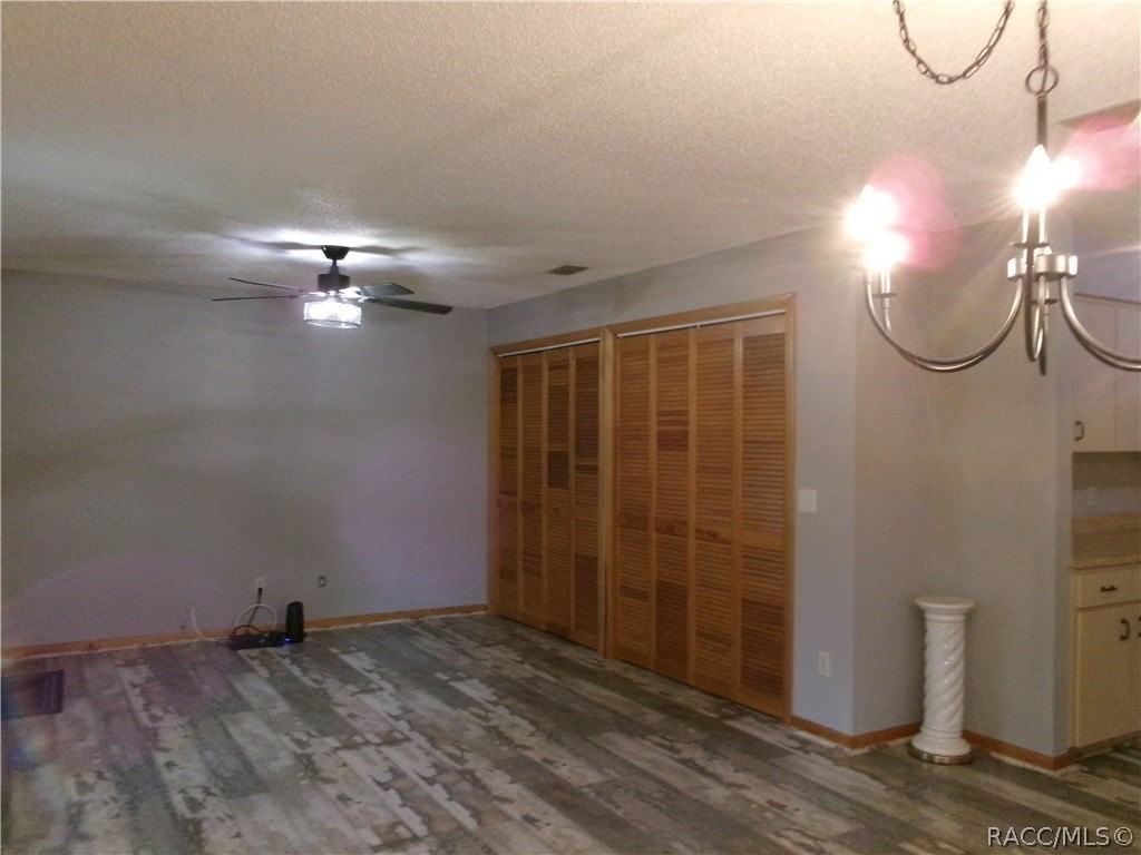 628 S Crabtree Pt - Photo 6 of 43