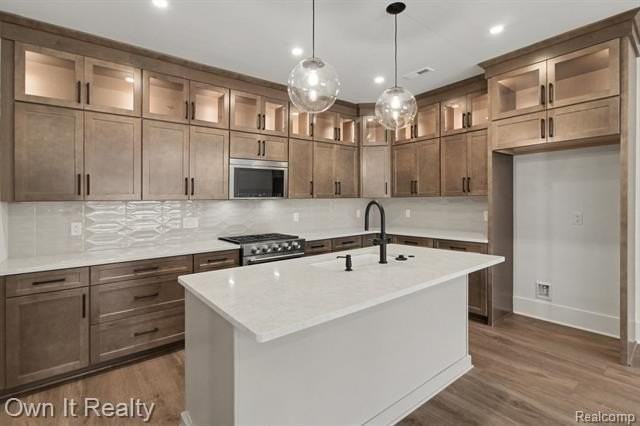 411 S Center St - Photo 5 of 15