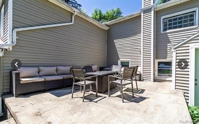 2940 Steeple Hill Rd - Photo 3 of 22