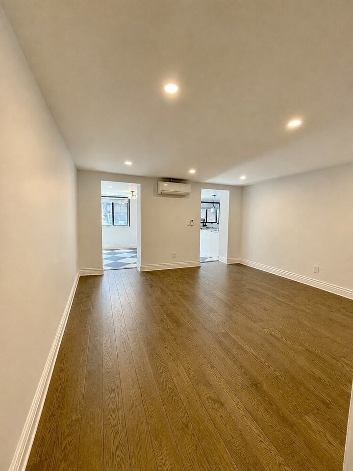 316 Union St - Photo 2 of 10