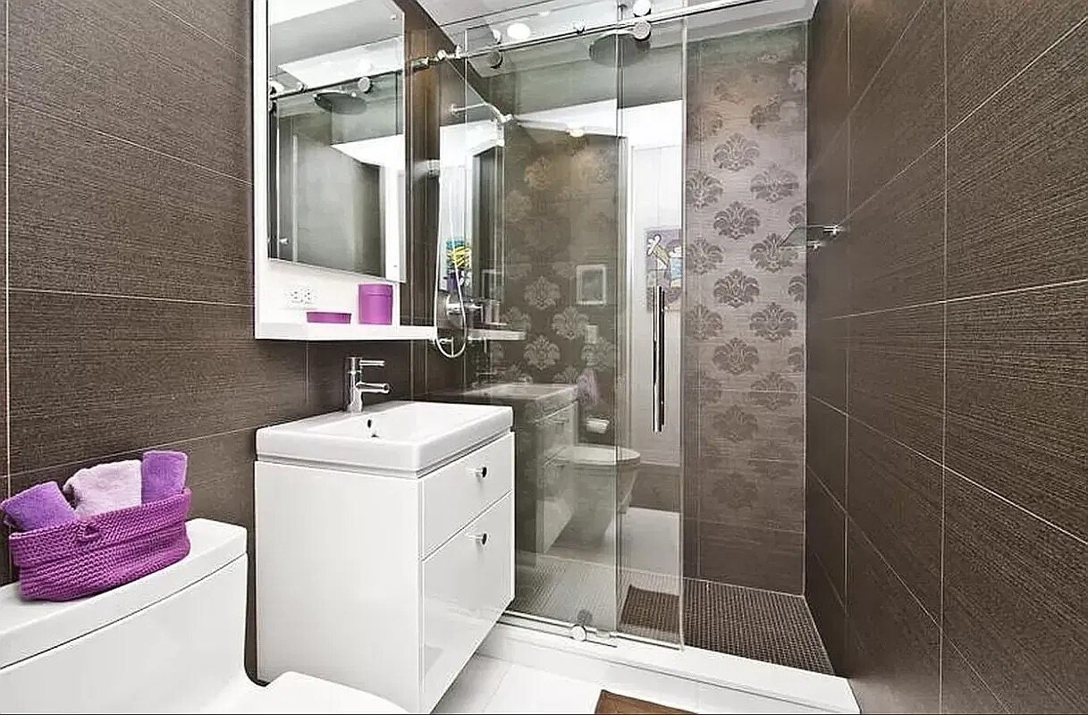 225 W 70th St - Photo 3 of 4