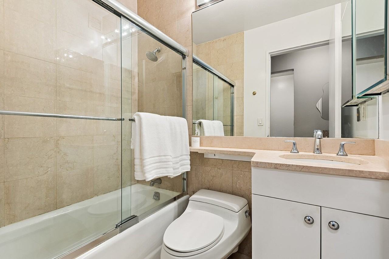 205 E 68th St - Photo 4 of 4