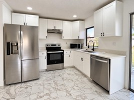 featured image of 325 Nw Rebecca Ave