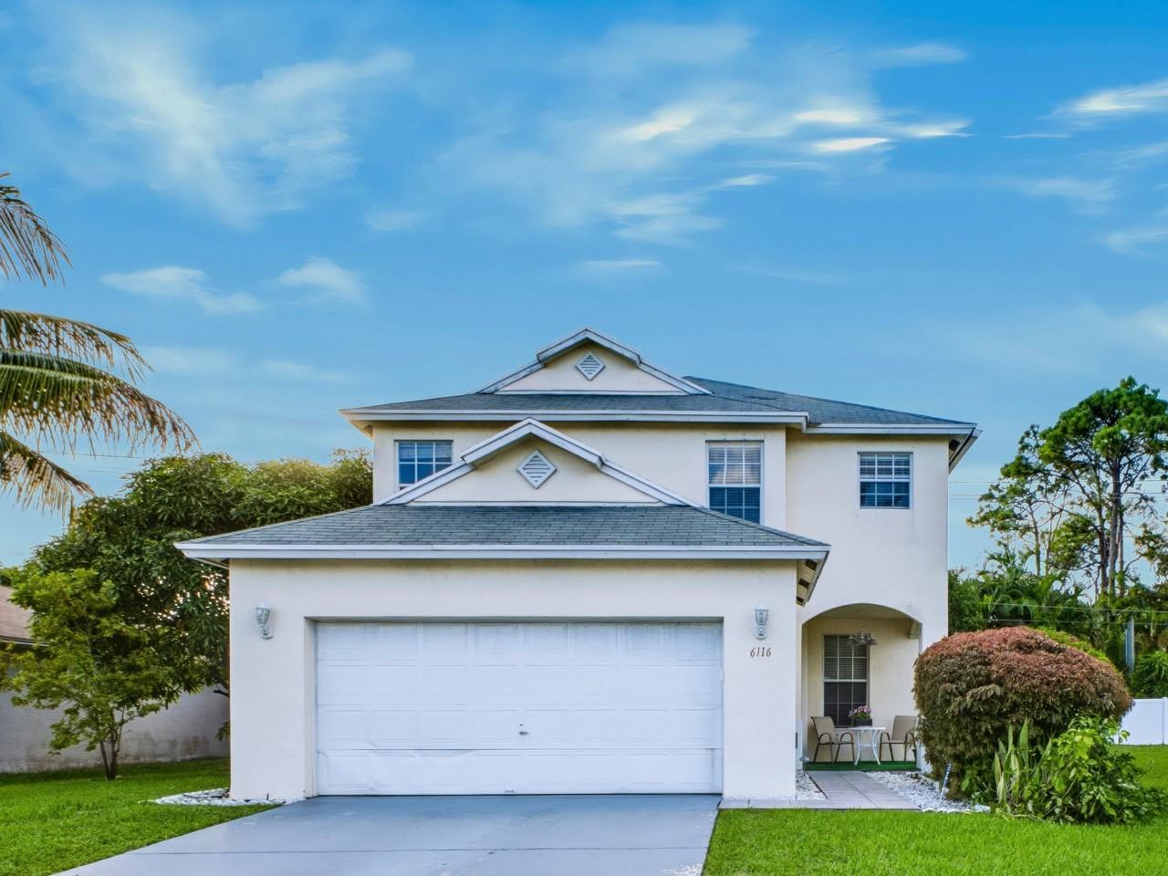 6116 Azalea Cir - Photo 2 of 38