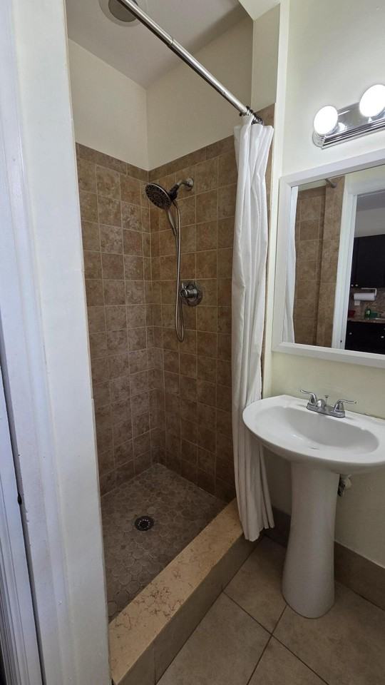 1601 S Federal Hwy #7 - Photo 6 of 11