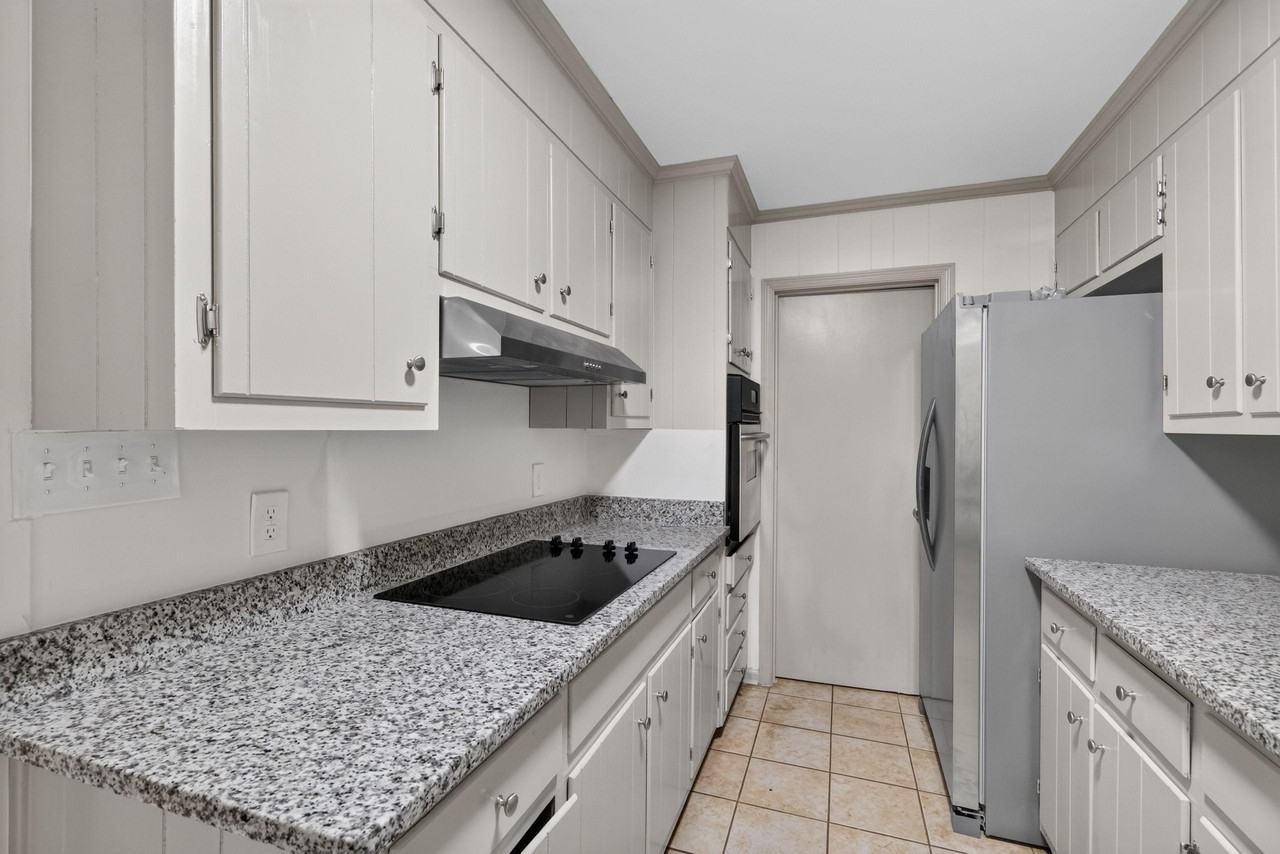 Willowdale Dr - Photo 3 of 10