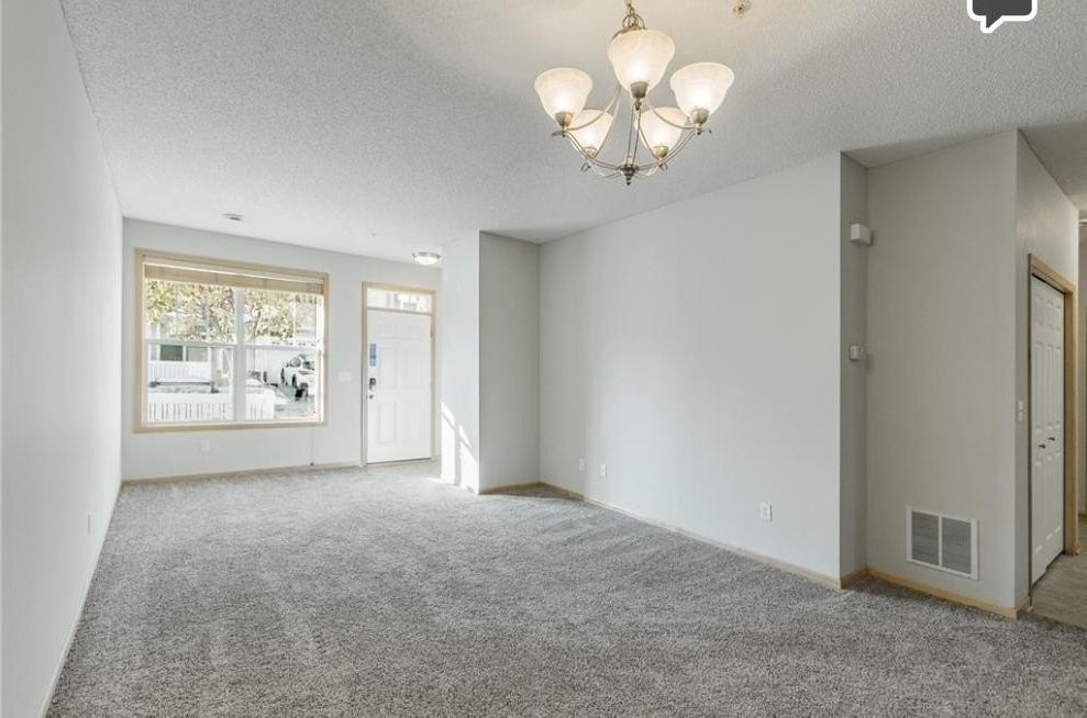 3033 Chamberlin St N #7 - Photo 6 of 25