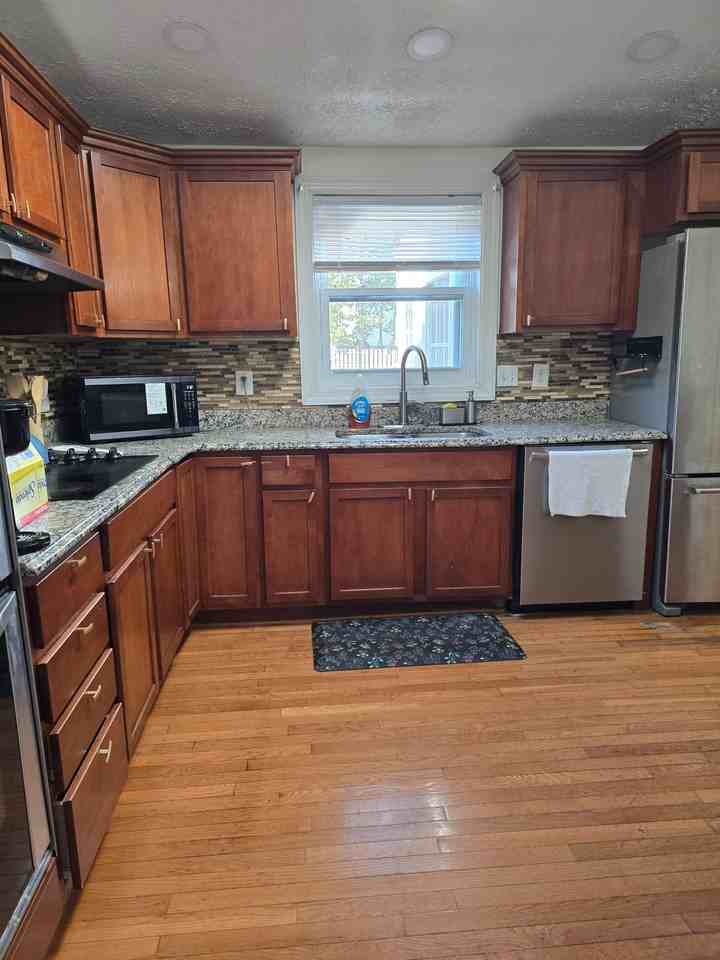 Briarwood Ct - Photo 3 of 14