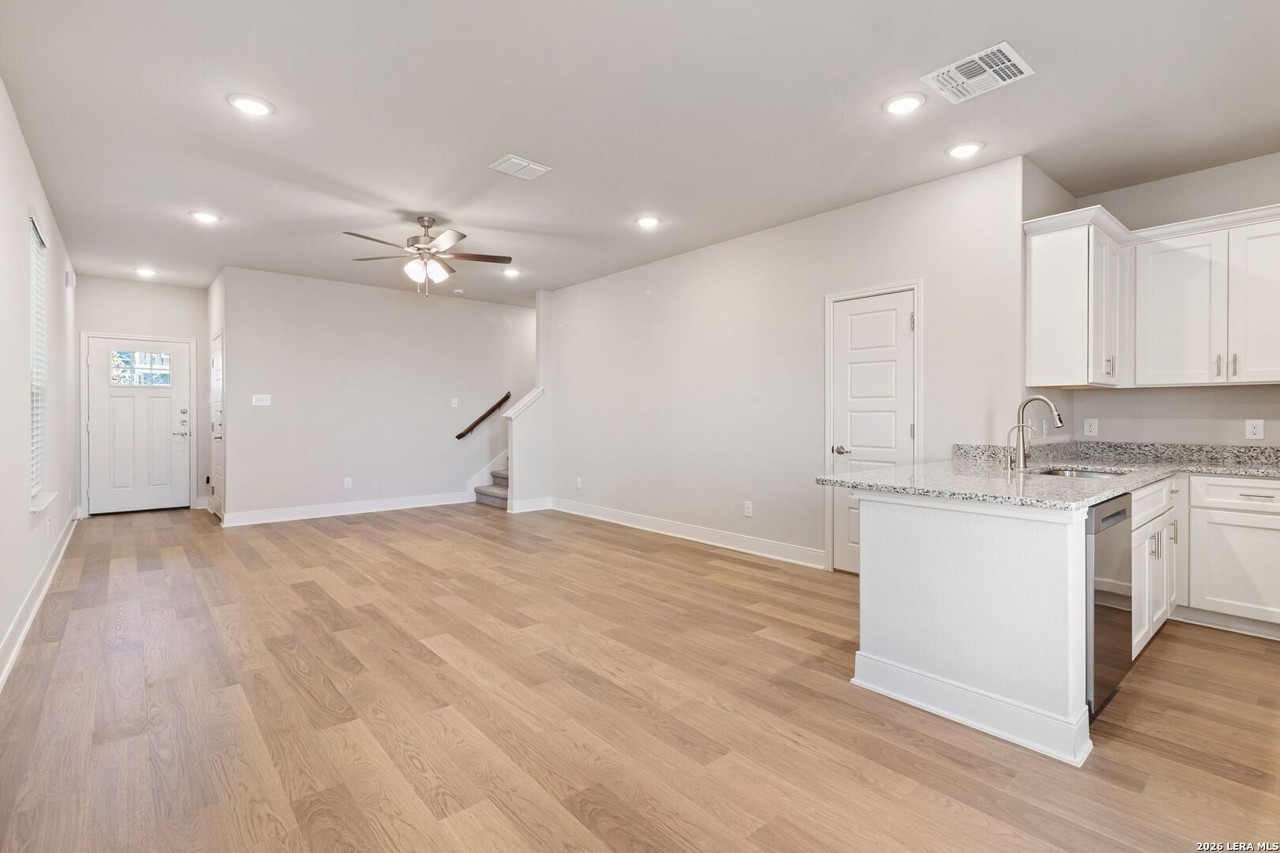 12340 Montgomery Frst #102 - Photo 5 of 16