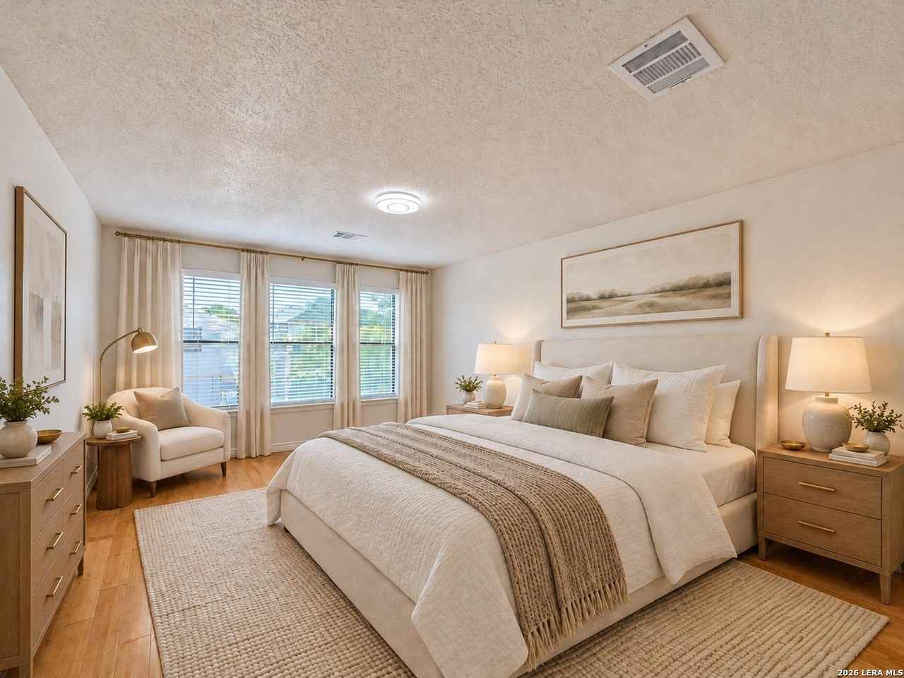 4927 Kenton Lk - Photo 5 of 50