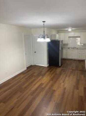 924 W Kings Hwy #2 - Photo 2 of 15
