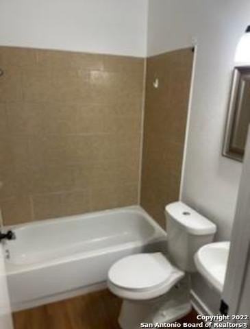 924 W Kings Hwy #2 - Photo 6 of 15