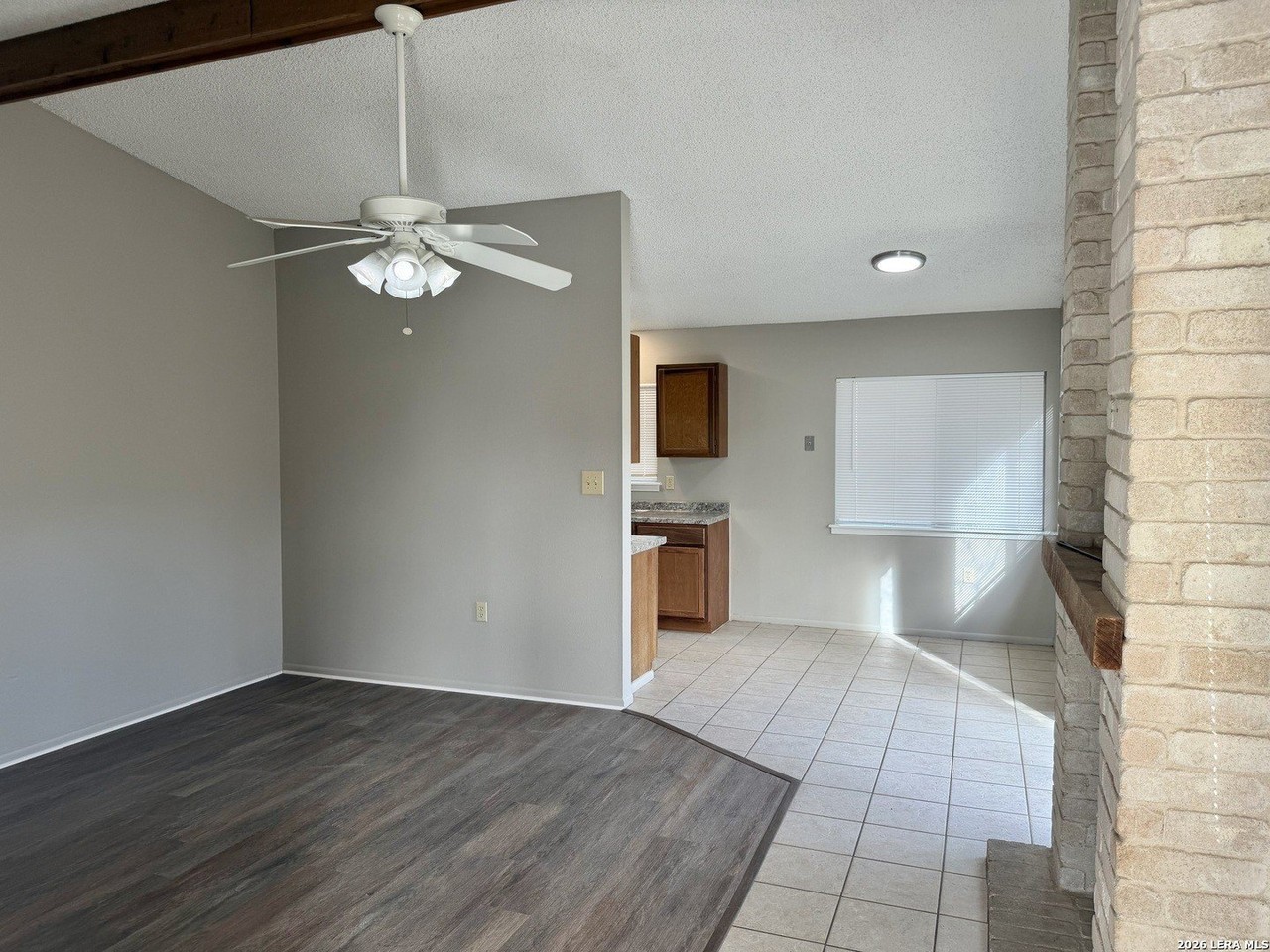 8423 8th St - Photo 2 of 11