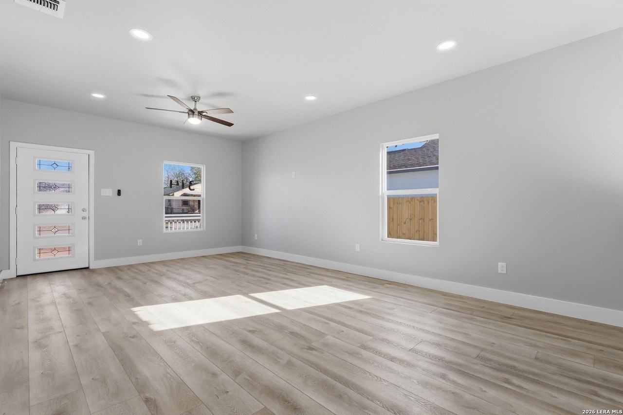 314 Corliss - Photo 6 of 28