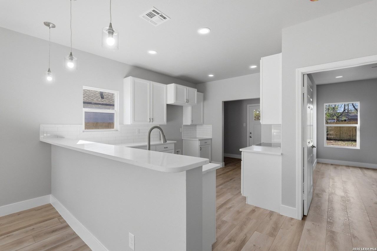 314 Corliss - Photo 7 of 28