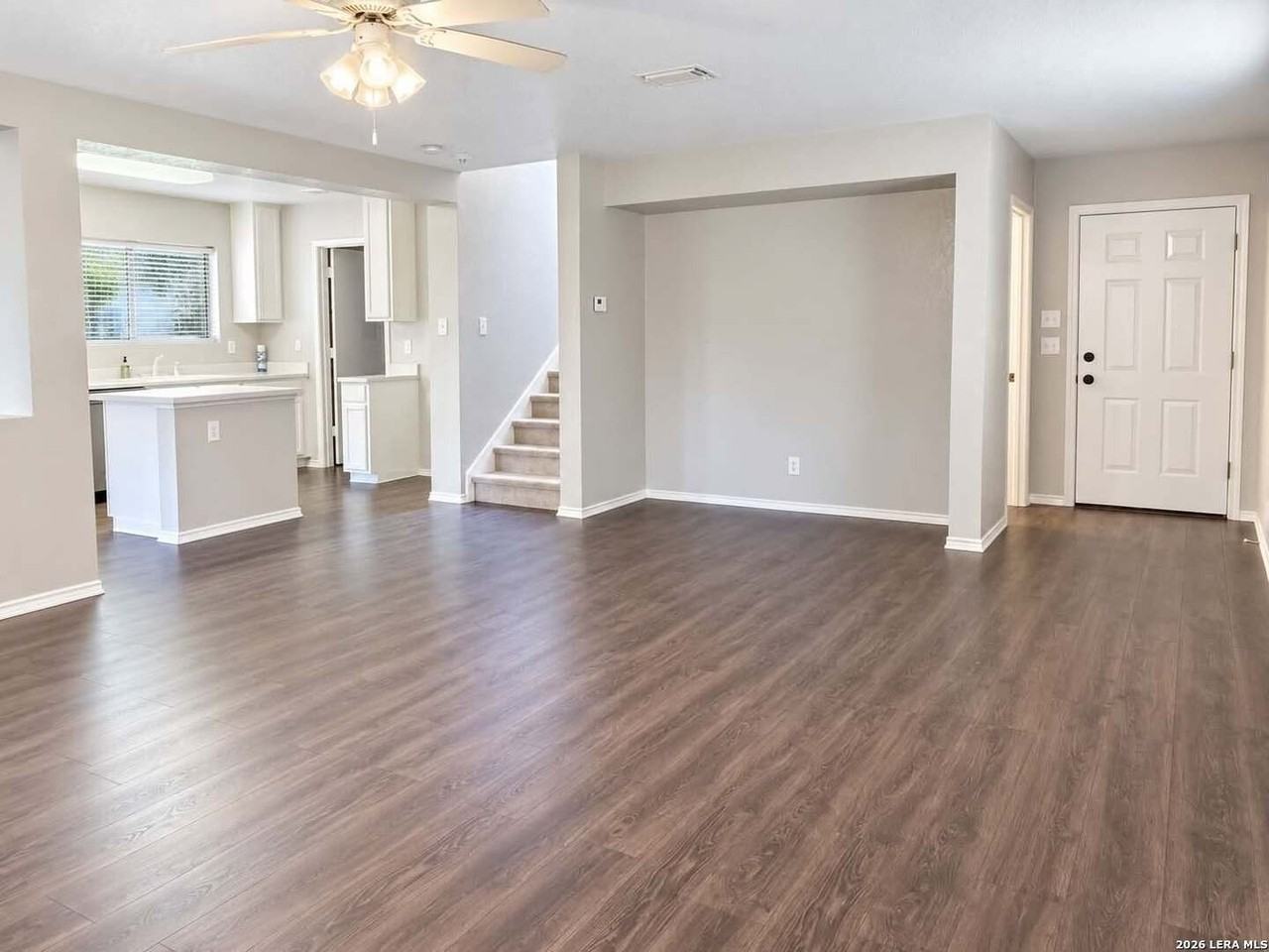 5542 Spring Day - Photo 4 of 17
