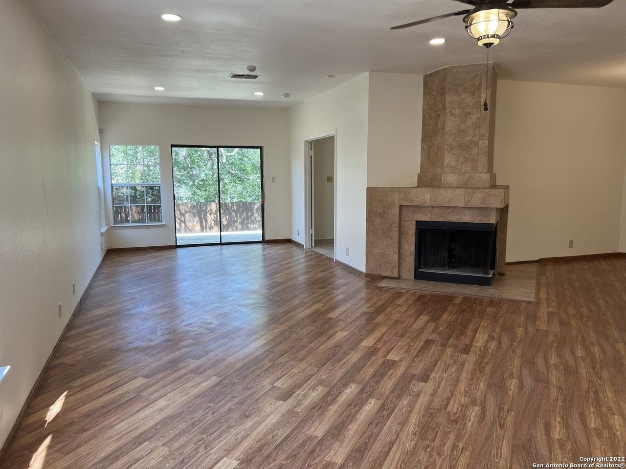 8379 Rimline St - Photo 3 of 29
