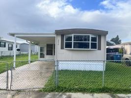 featured image of 2546 Amberly Rd Ne