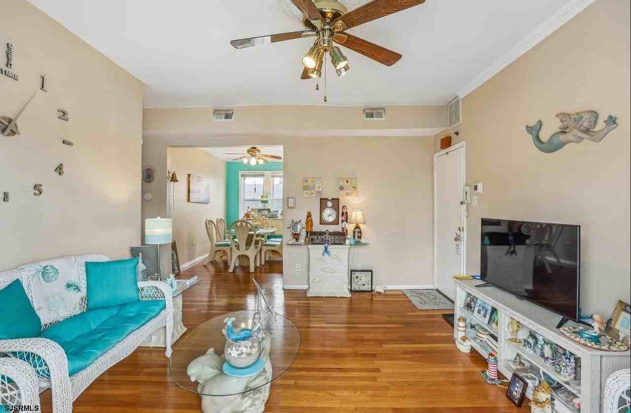 2 S Montgomery Ave #B1 - Photo 4 of 17