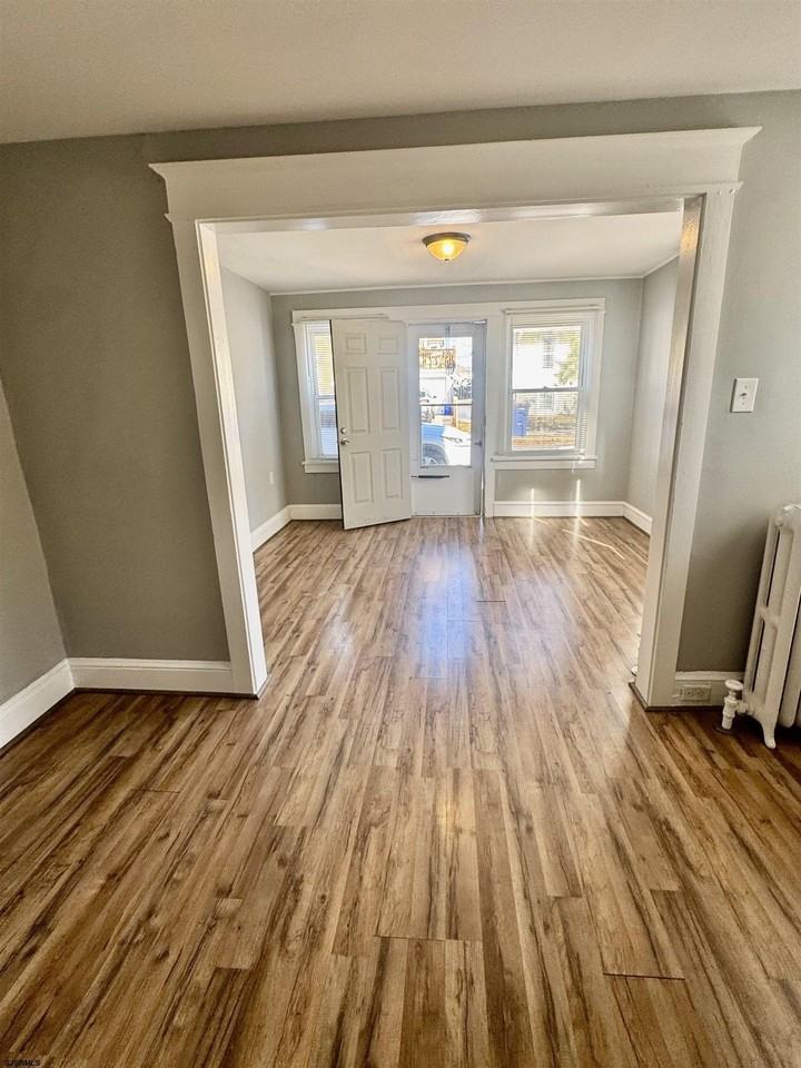 104 N Cambridge Ave #1stFLFRO - Photo 3 of 13