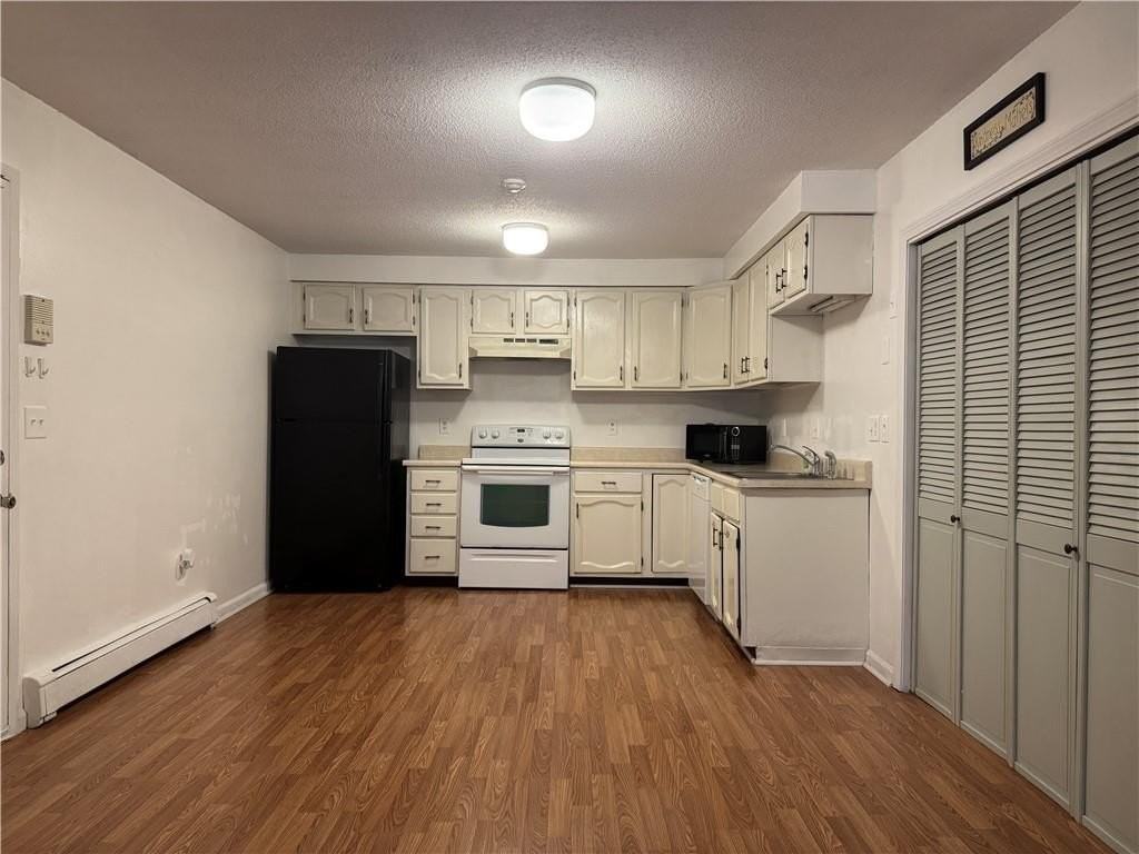 319 Privilege St #7 - Photo 3 of 19