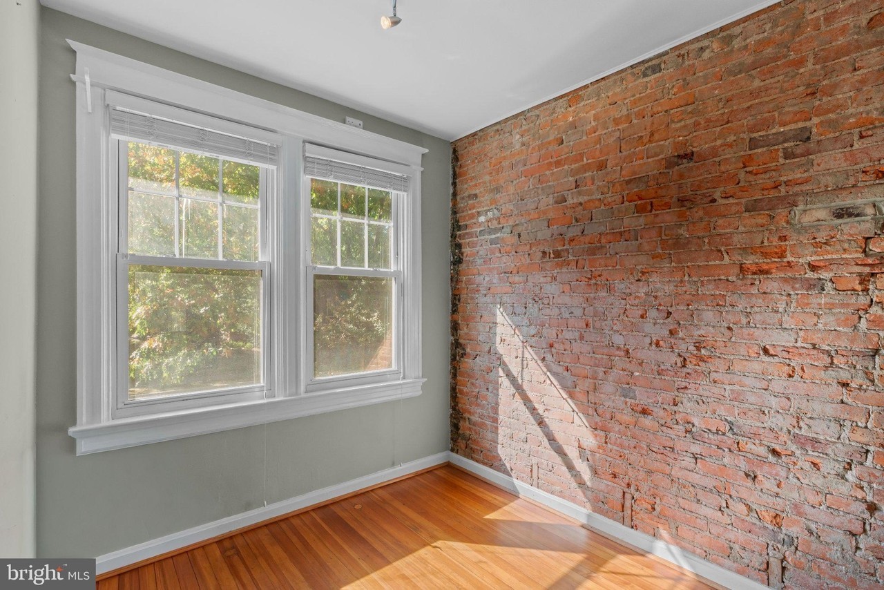 5227 Connecticut Ave Nw #307 - Photo 3 of 43