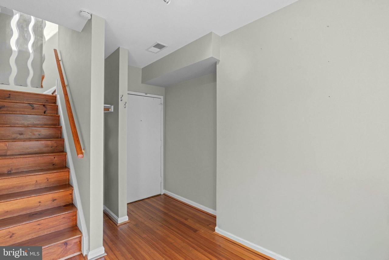 5227 Connecticut Ave Nw #307 - Photo 5 of 43
