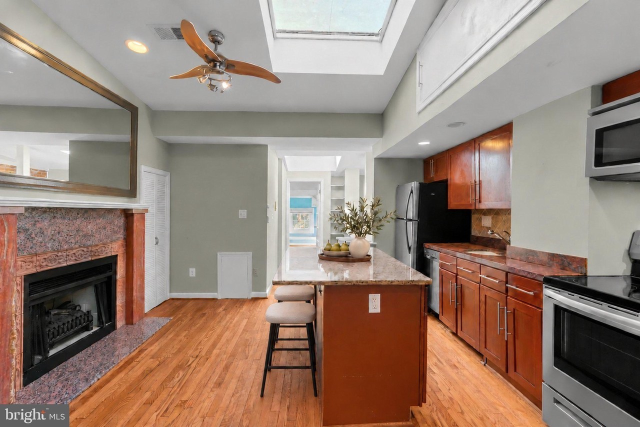 5227 Connecticut Ave Nw #307 - Photo 7 of 43