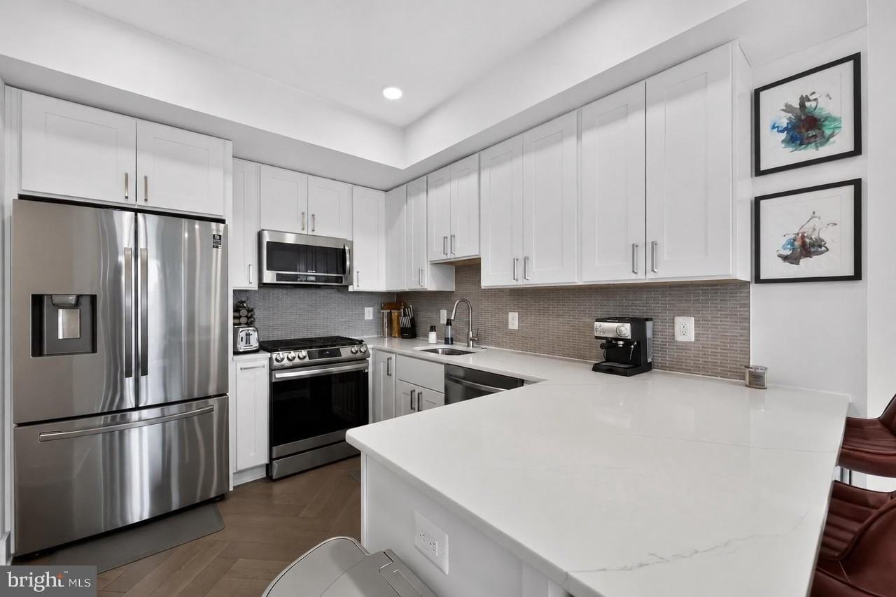 1001 Bryant St Ne #12 - Photo 5 of 12