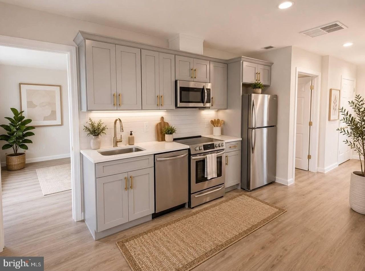 1633 Morris Rd Se - Photo 4 of 12
