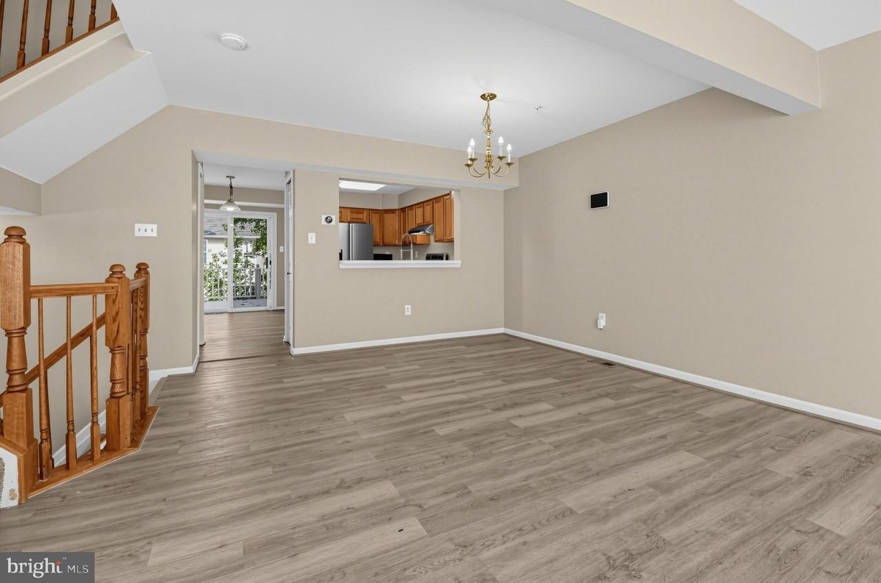 3020 Button Bush Ln - Photo 7 of 30