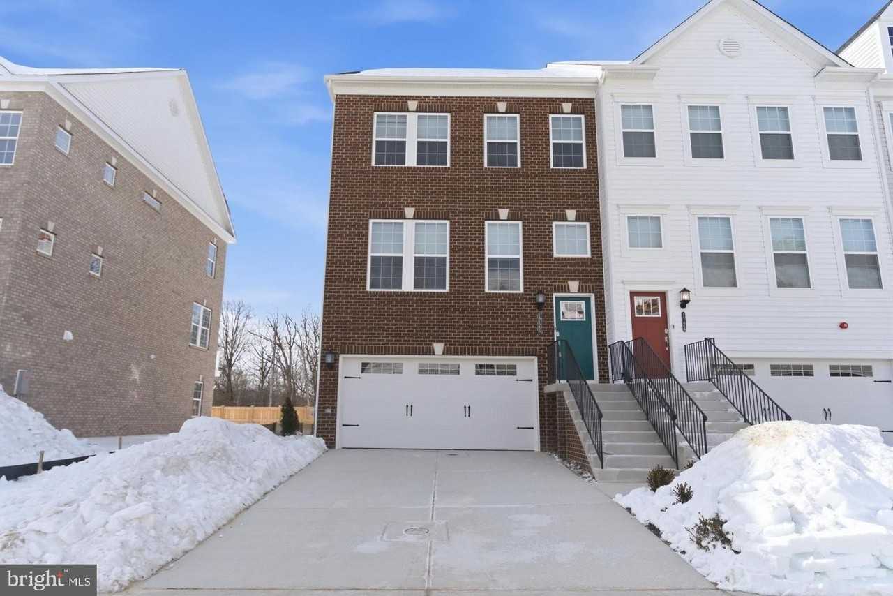 1722 Watercrossing Rd - Photo 2 of 41