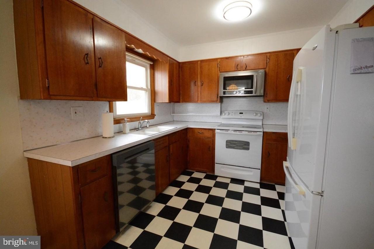 10 Koogle Dr - Photo 5 of 22