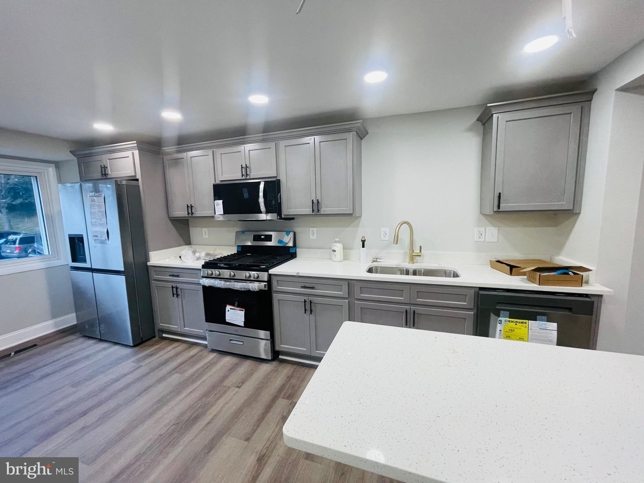 9332 Matador Rd - Photo 3 of 26