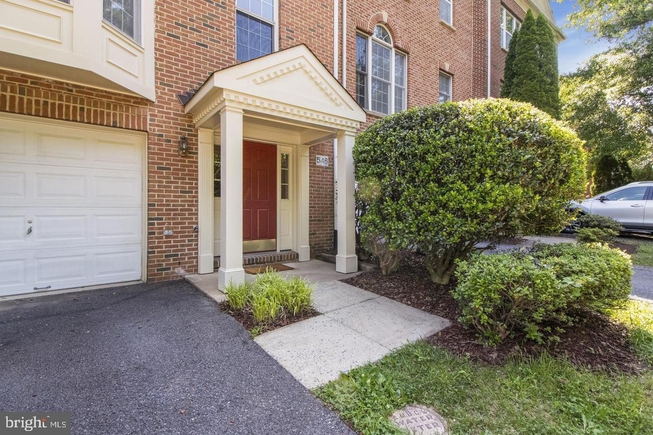 548 Winding Rose Dr - Photo 4 of 43