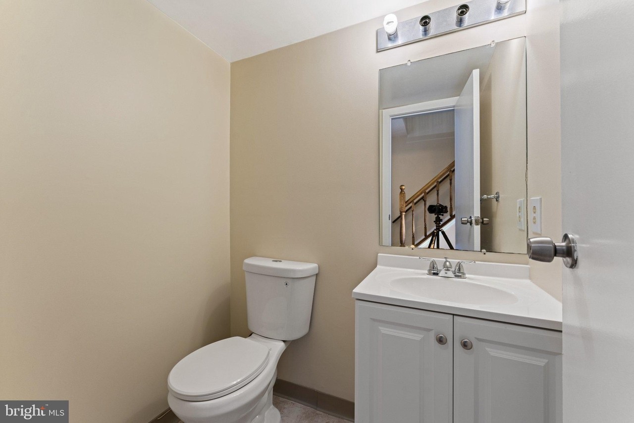 1654 Brooksquare Dr #58 - Photo 3 of 19