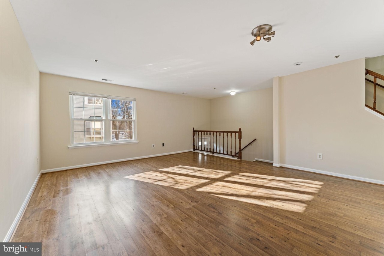 1654 Brooksquare Dr #58 - Photo 6 of 19