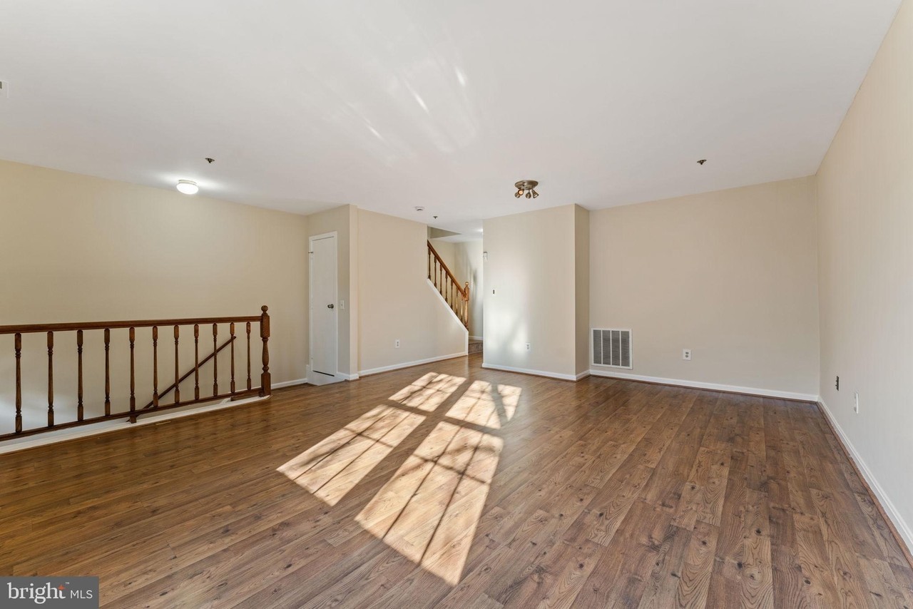 1654 Brooksquare Dr #58 - Photo 7 of 19