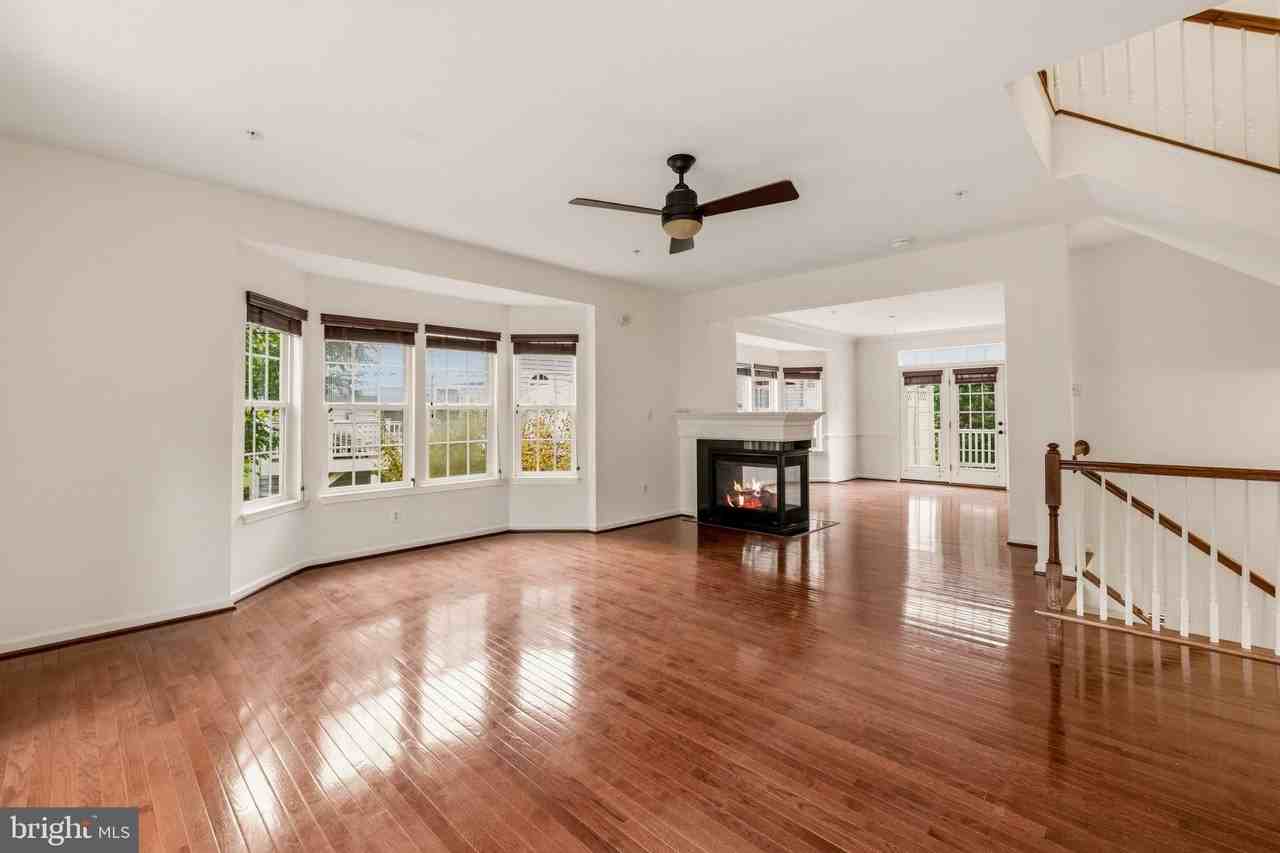 2107 Turleygreen Pl - Photo 2 of 36