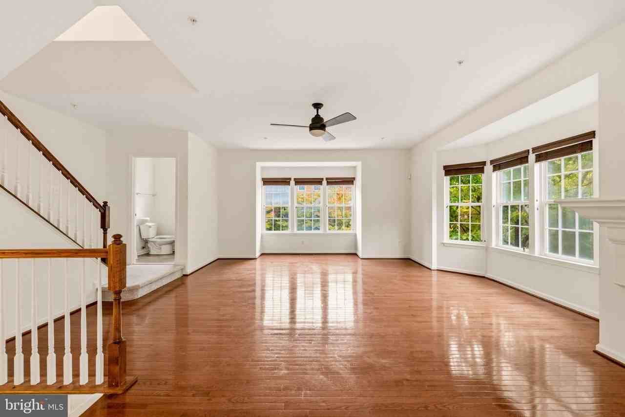 2107 Turleygreen Pl - Photo 3 of 36