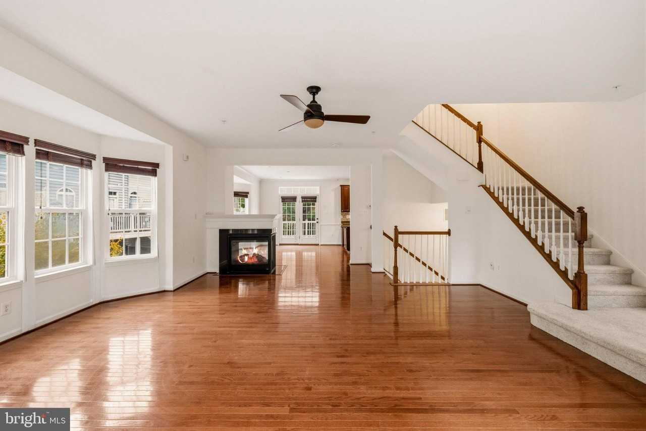 2107 Turleygreen Pl - Photo 4 of 36