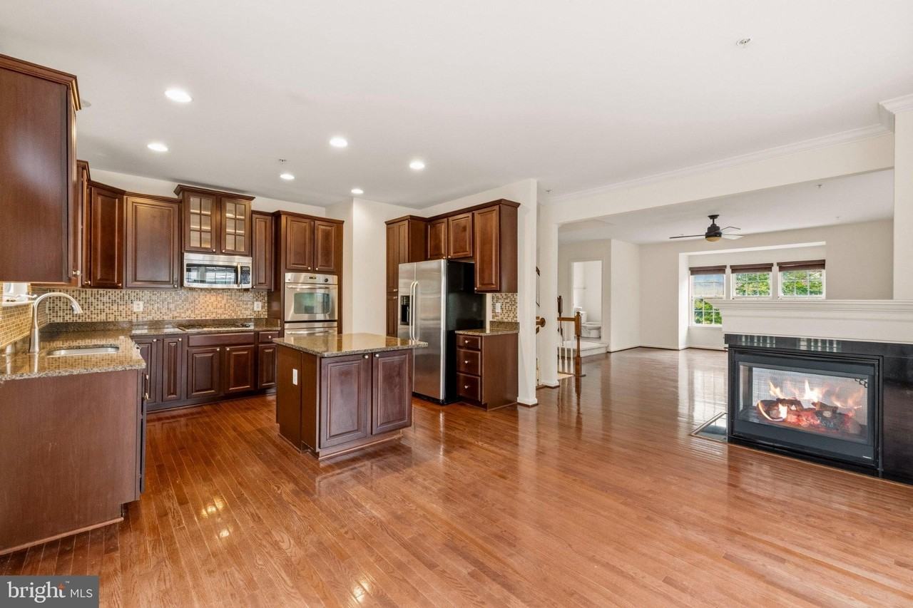 2107 Turleygreen Pl - Photo 6 of 36