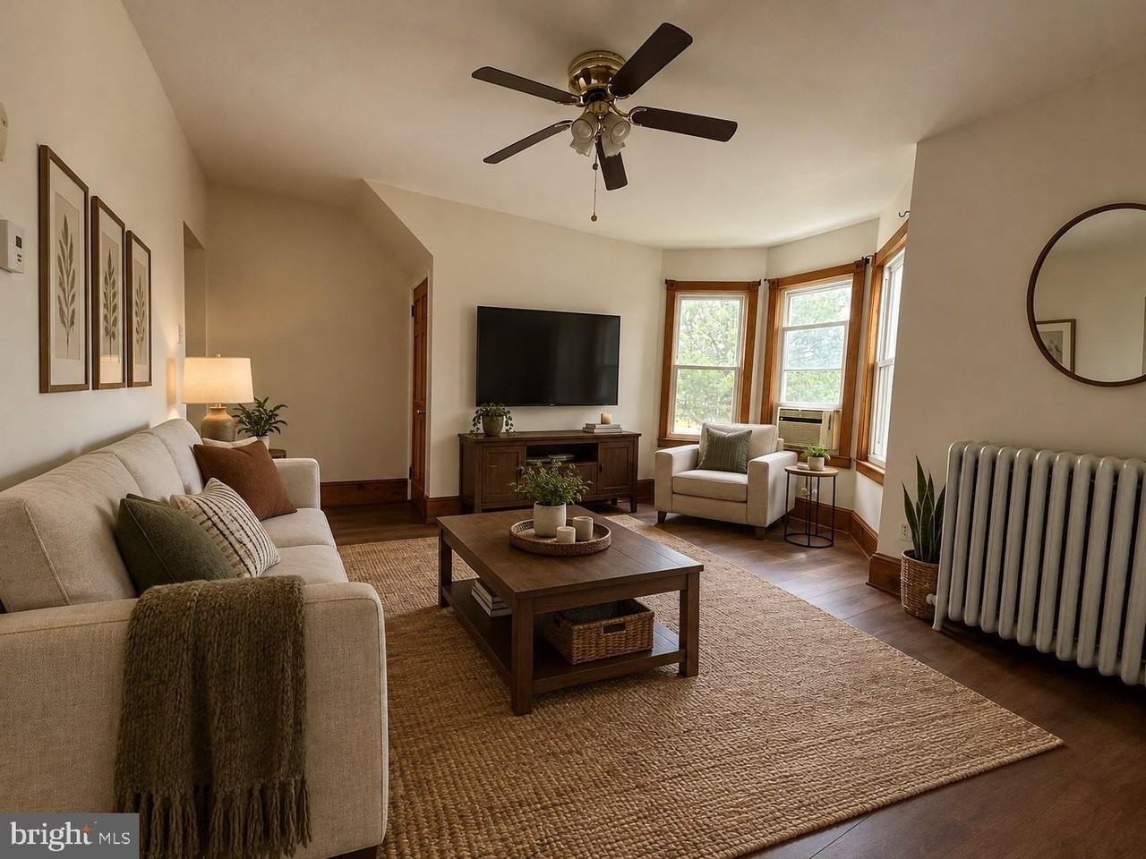 271 W Merchant St #1 - Photo 6 of 15