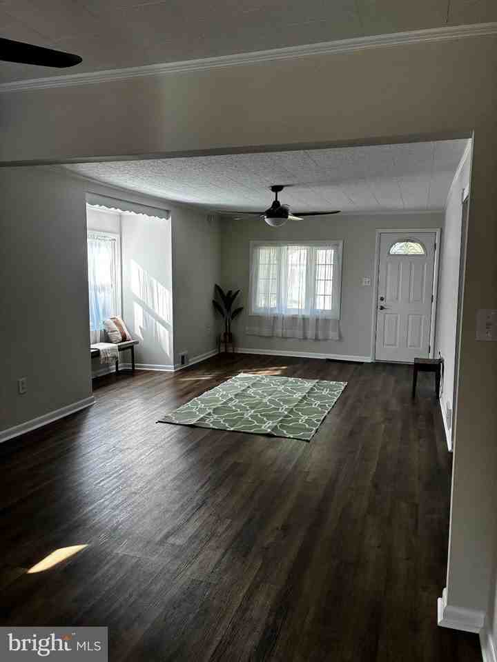 41 Andaloro Way - Photo 3 of 15