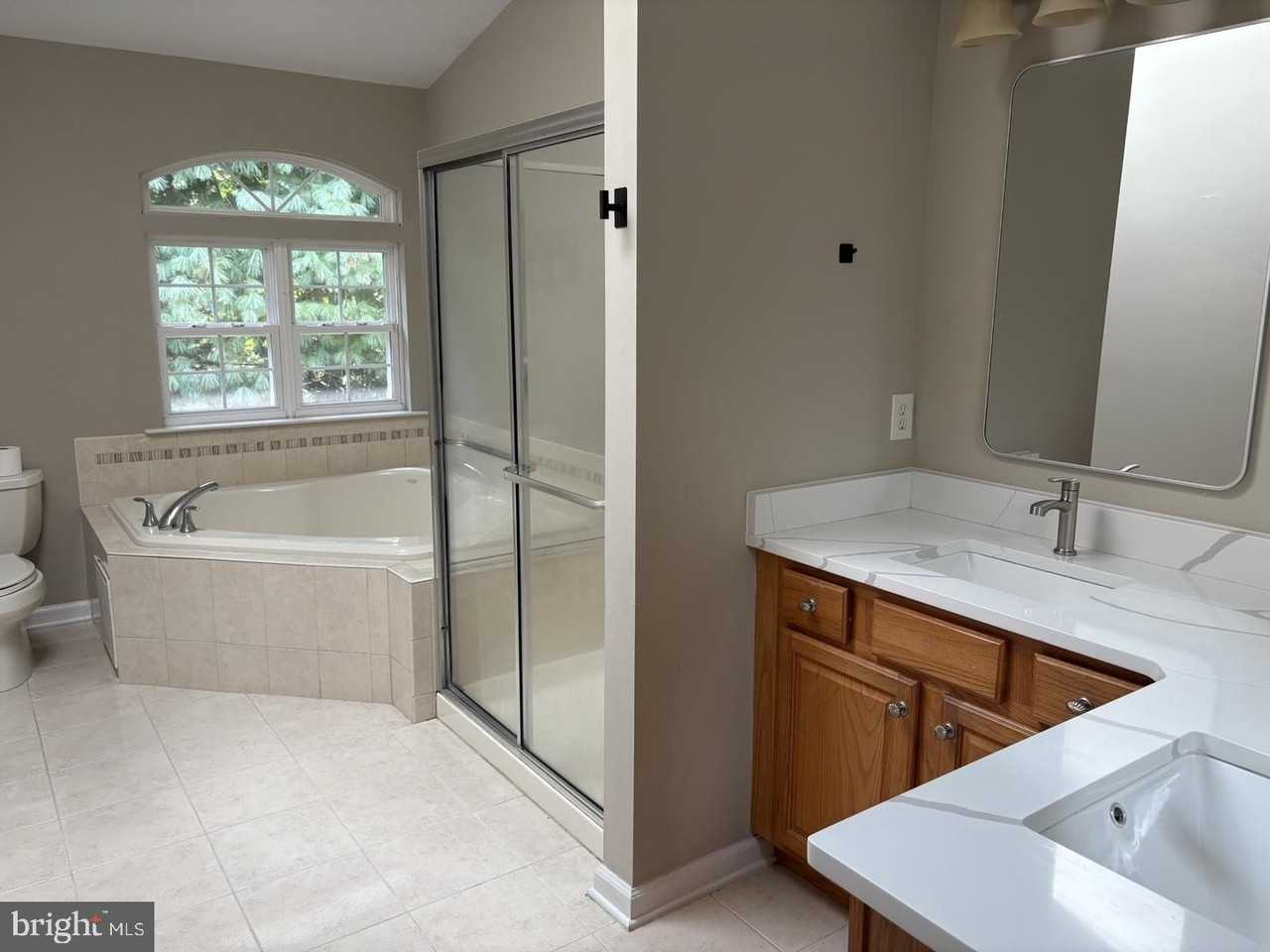 10 Windward Dr - Photo 7 of 10