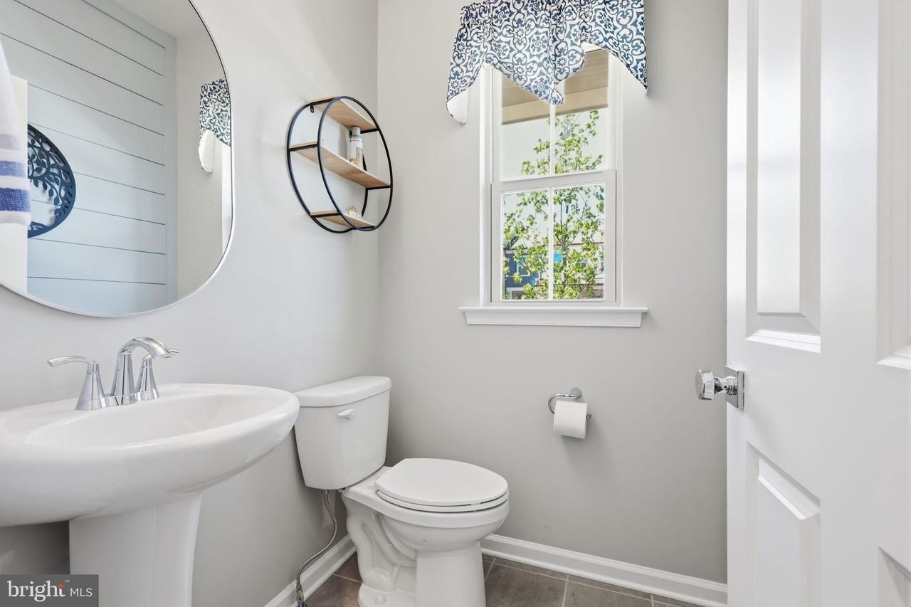 4008 Marquis Ln - Photo 6 of 38