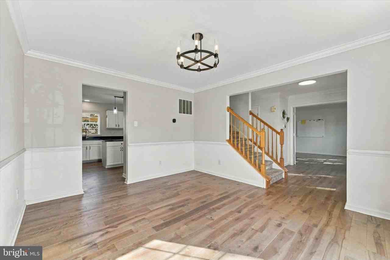 417 Winding Stream Rd - Photo 3 of 30