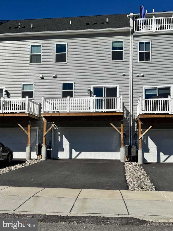 59 E Front St - Photo 2 of 50