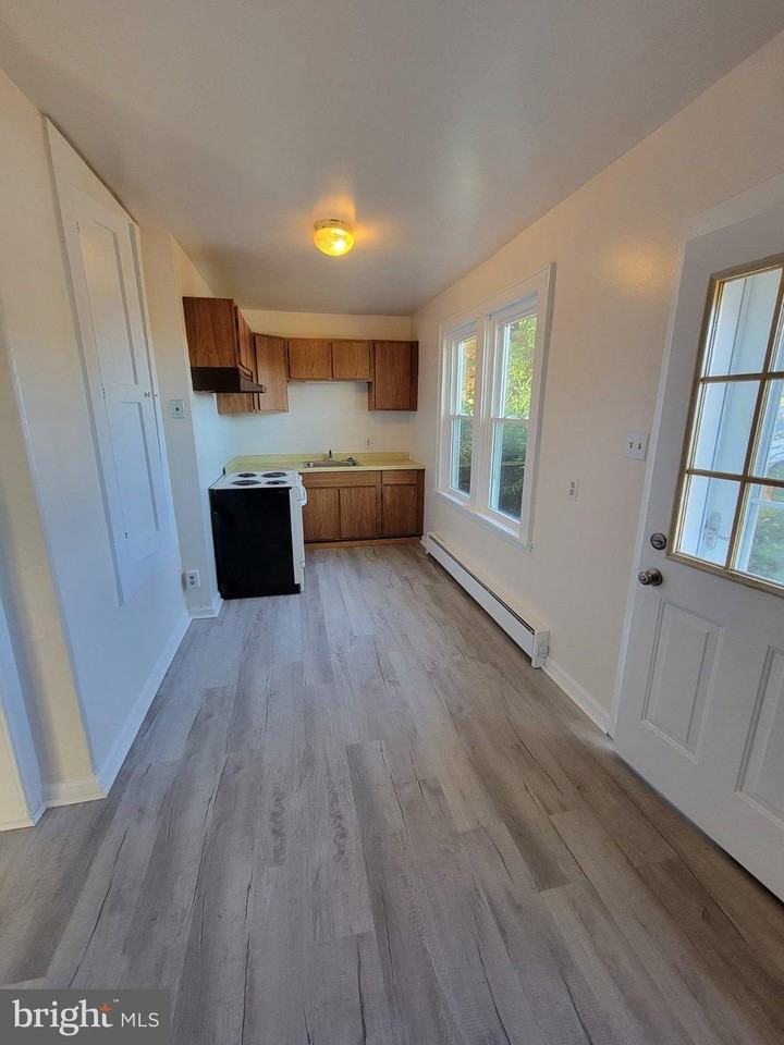 409 Country Club Rd #1 - Photo 2 of 10
