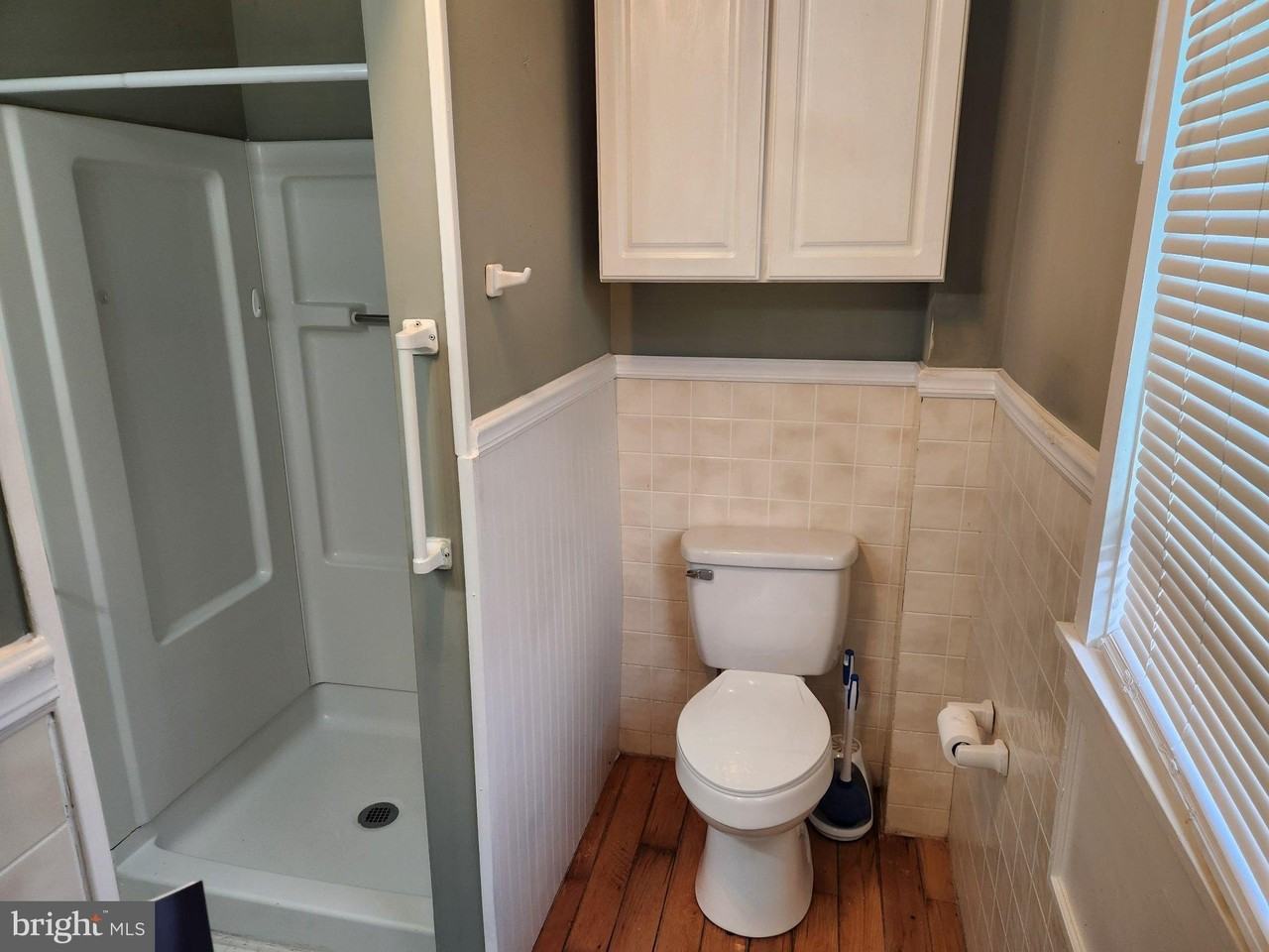 350 Walnut St - Photo 7 of 15